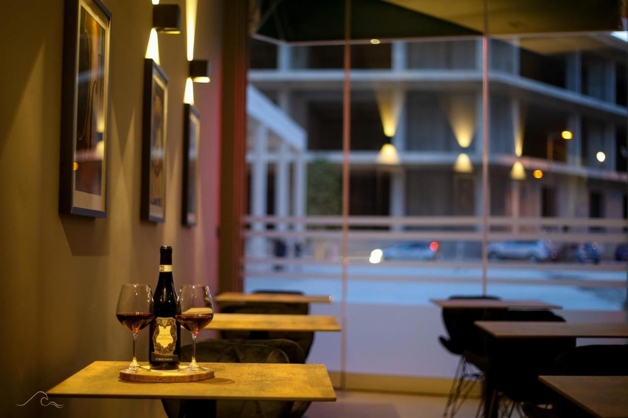 Hotel Libertas Vlorë 외부 사진