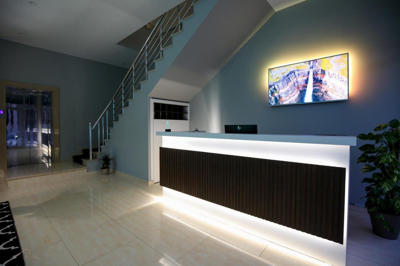 Hotel Libertas Vlorë 외부 사진