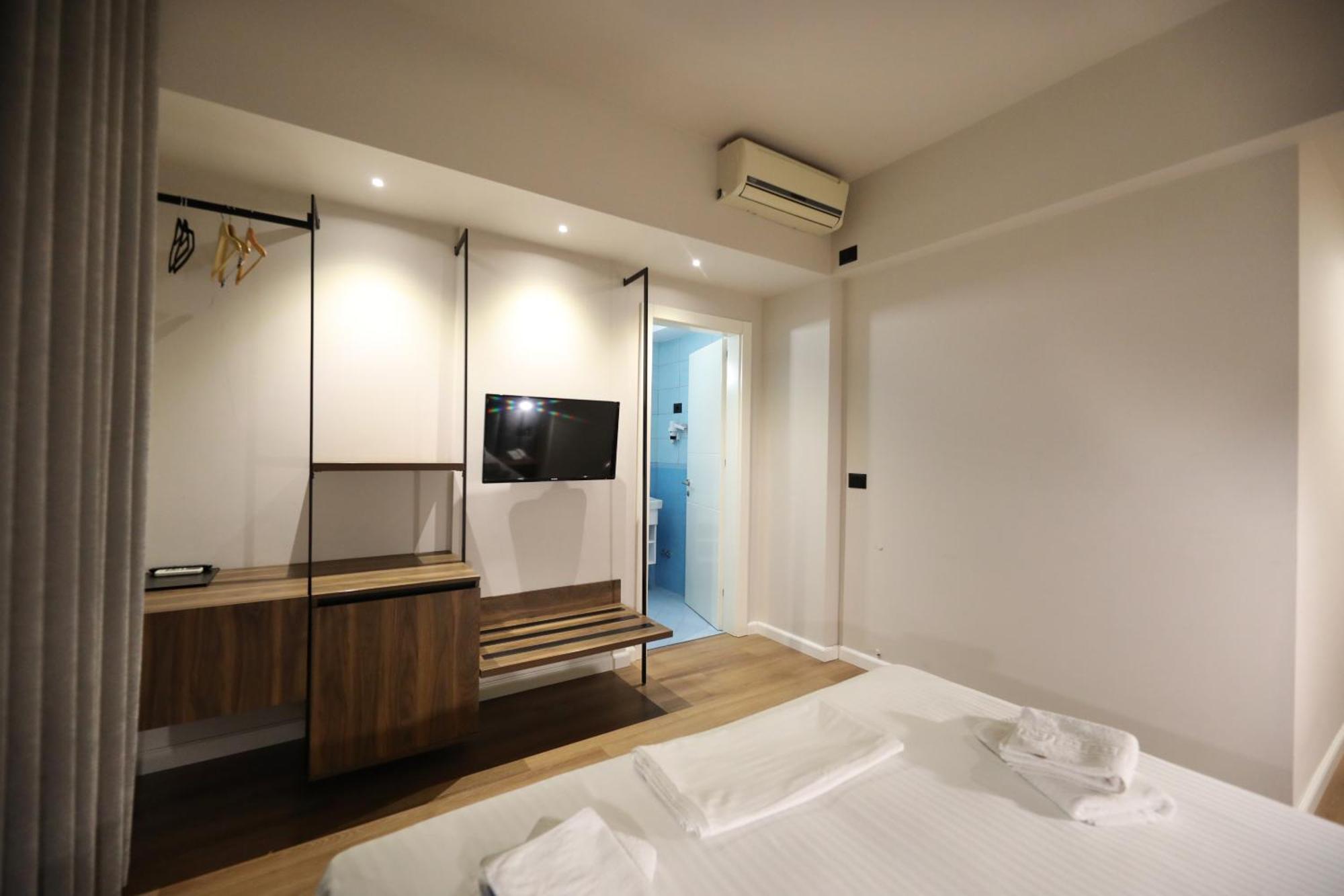 Hotel Libertas Vlorë 외부 사진