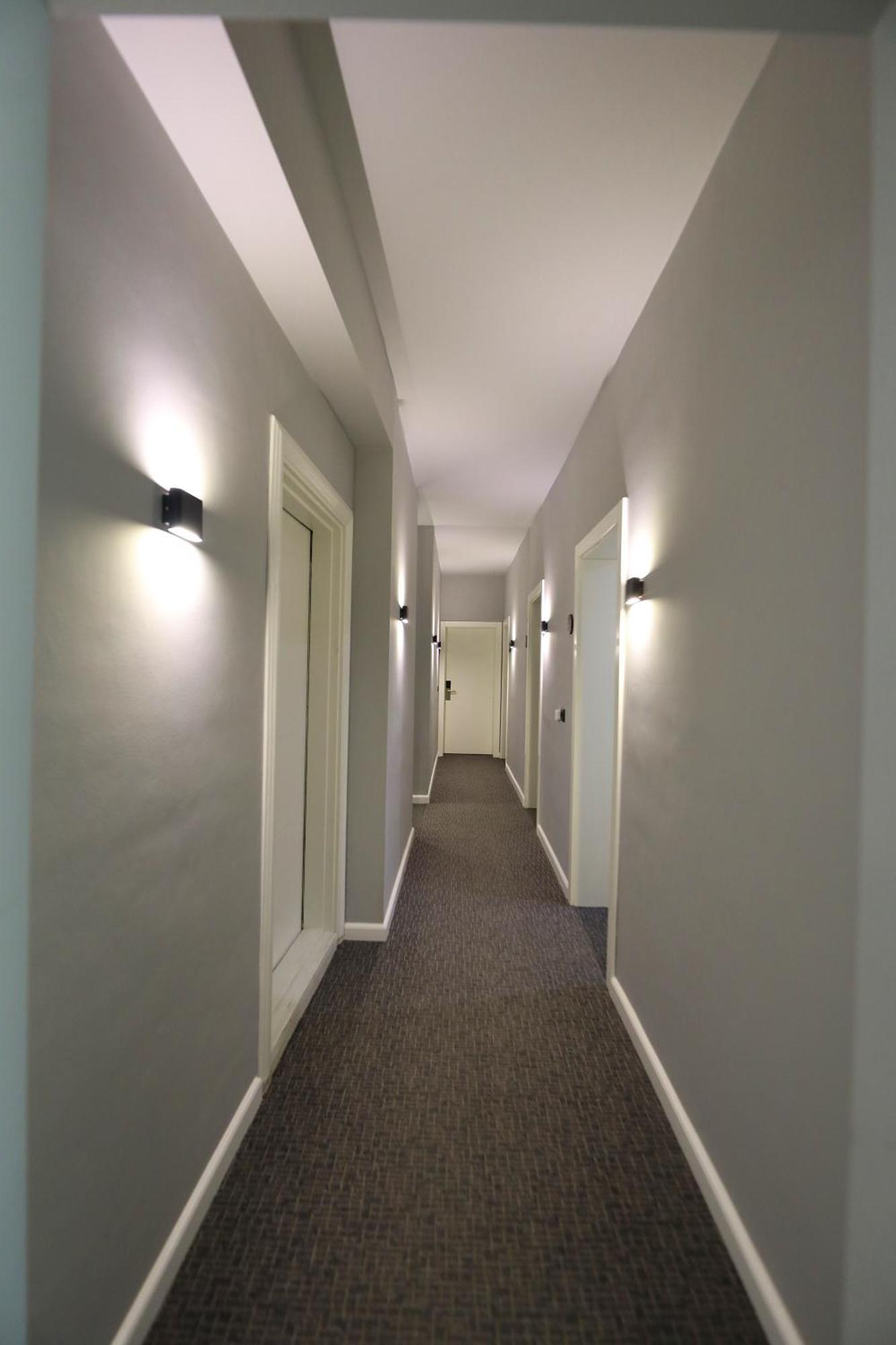 Hotel Libertas Vlorë 외부 사진